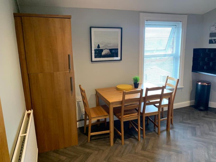 Fantastic Large 2 X Bedroom Flat, Free Parking Sale Exterior foto